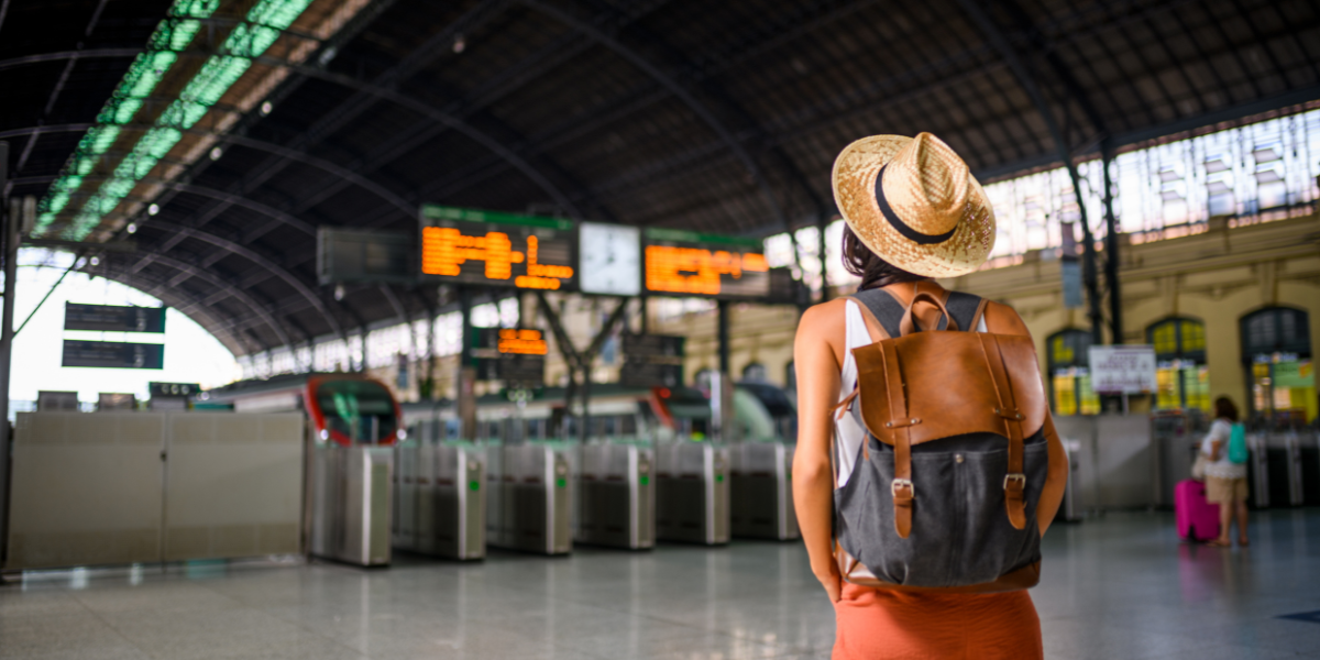 Voyager en solo : 5 accessoires indispensables pour partir l’esprit tranquille