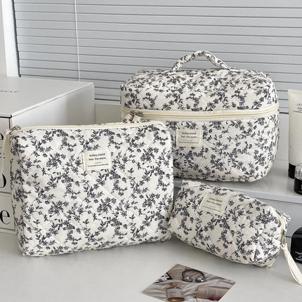 Trousse de toilette fleurie