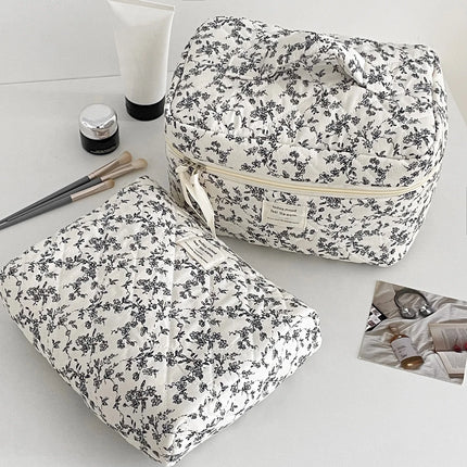 Trousse de toilette fleurie